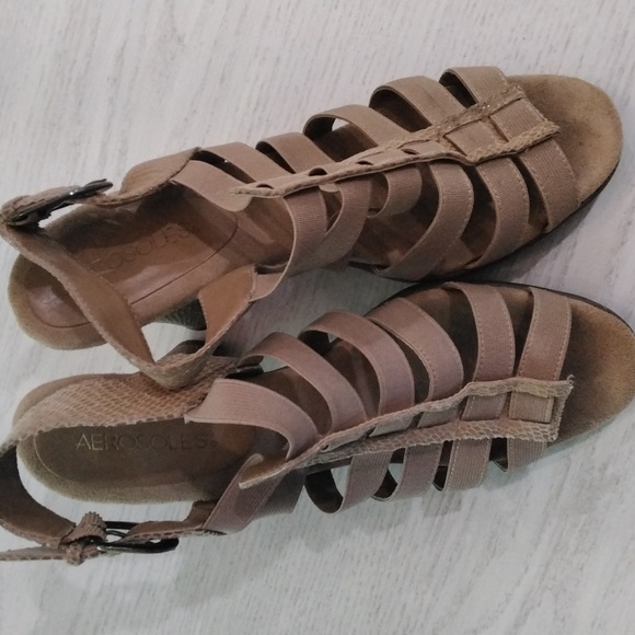 Aerosols tan sandals size 7.5 - Picture 4 of 4